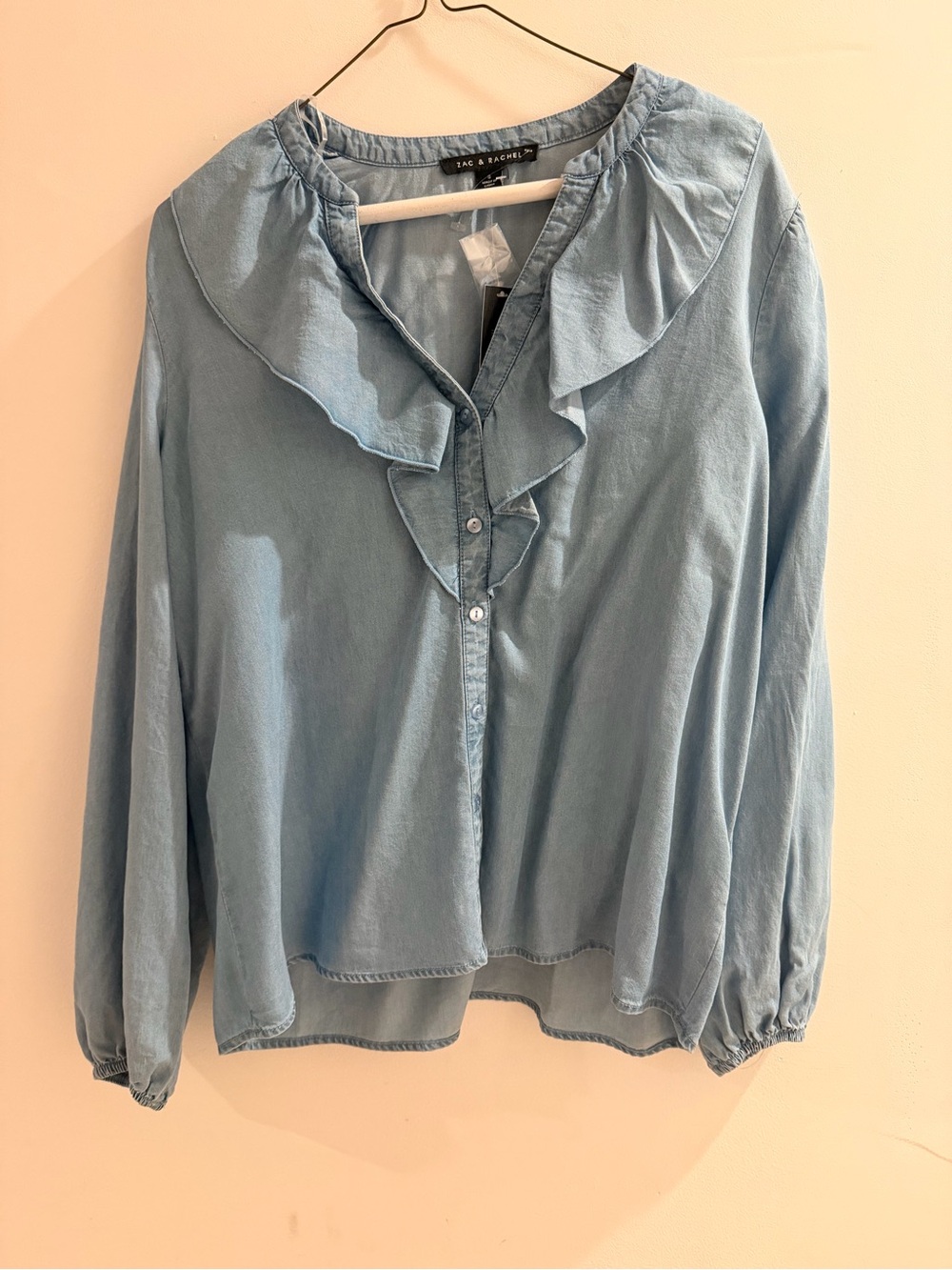 Light Blue Ruffle-Trim Button Front Women's Top by Zac & Rachel size small